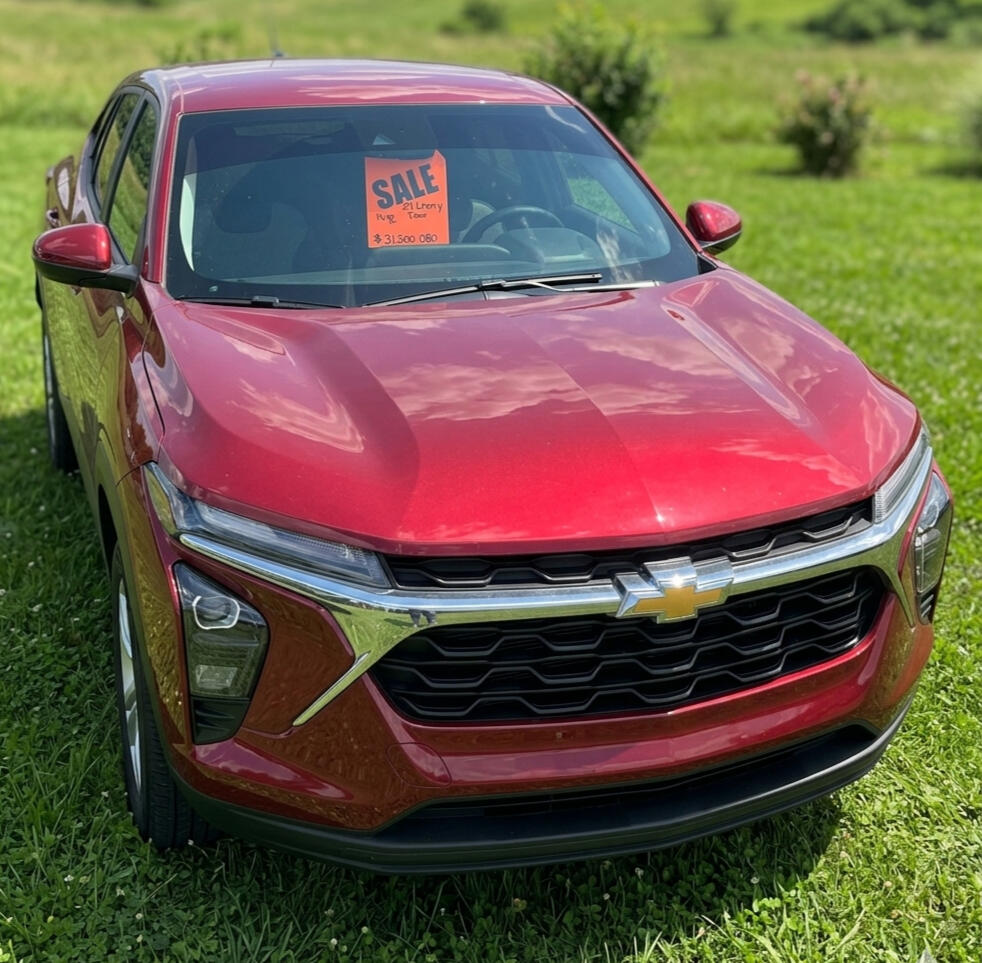 2024 Chevrolet Trax LS Sport Utility 4D